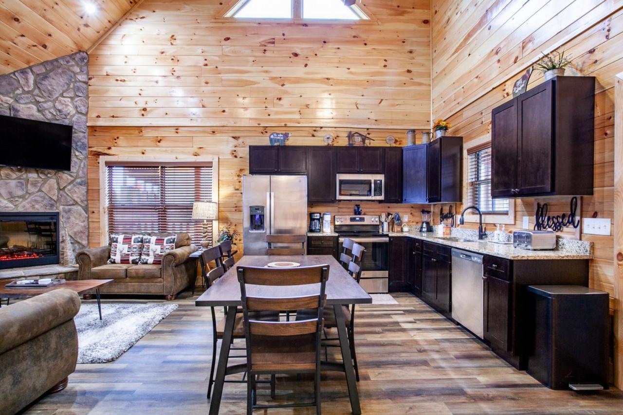 Swimming Bears Lodge 1 With Indoor Pool And Hot Tub Pigeon Forge Esterno foto