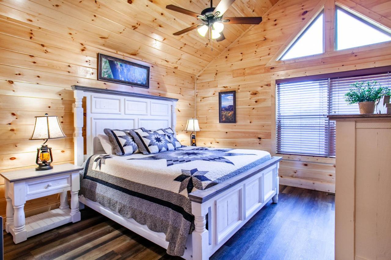 Swimming Bears Lodge 1 With Indoor Pool And Hot Tub Pigeon Forge Esterno foto