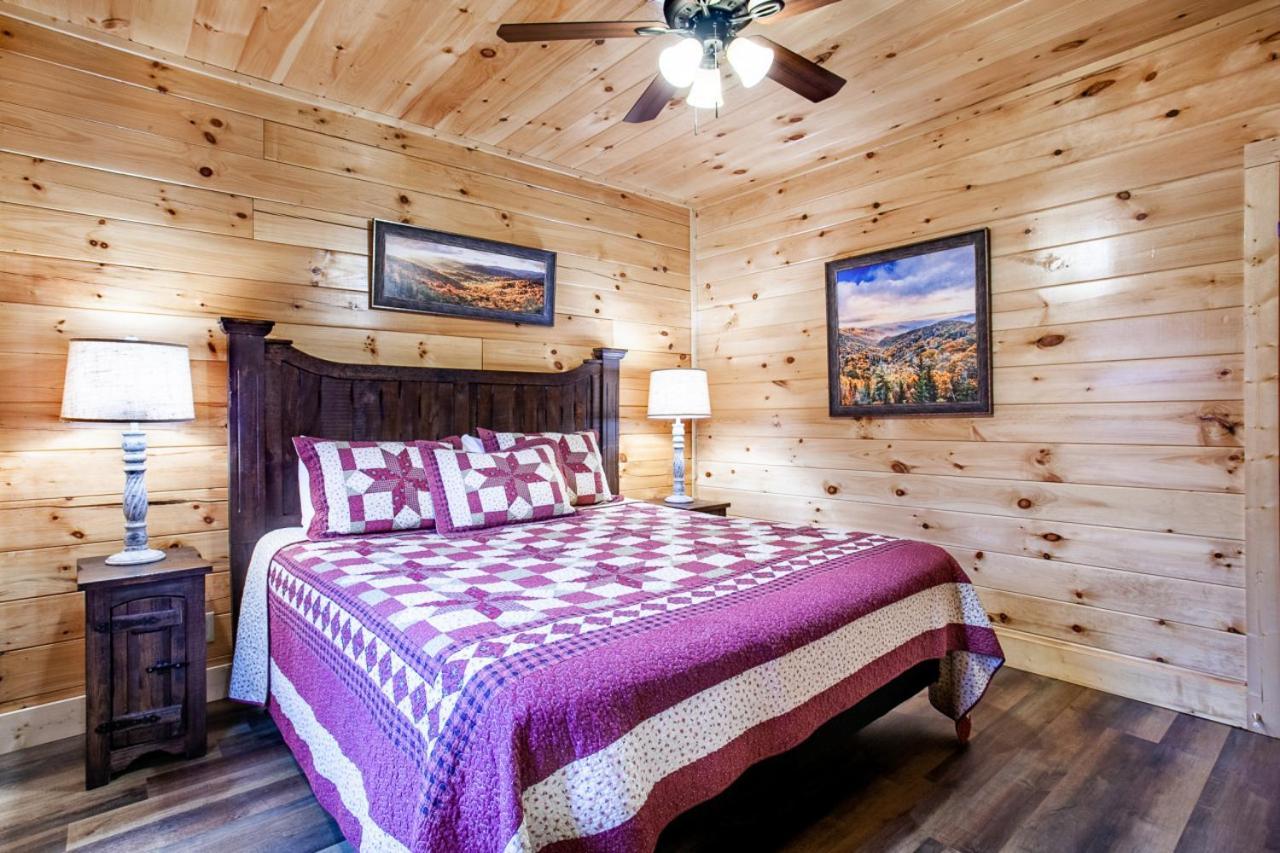 Swimming Bears Lodge 1 With Indoor Pool And Hot Tub Pigeon Forge Esterno foto